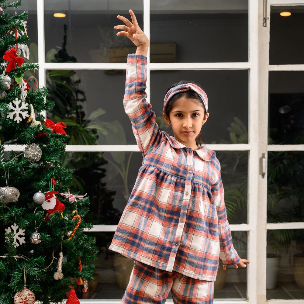 Colarado Winter Cotton Nightsuit - Girls