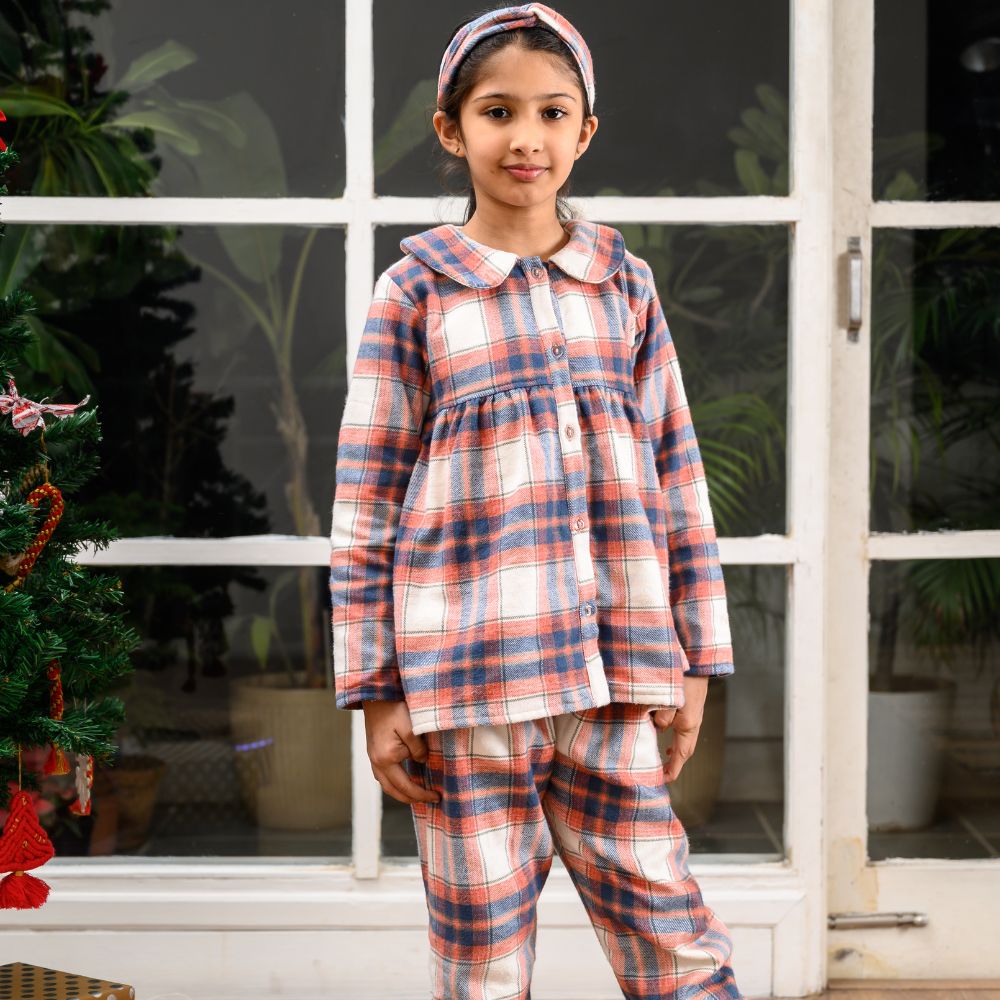 Colarado Winter Cotton Nightsuit - Girls