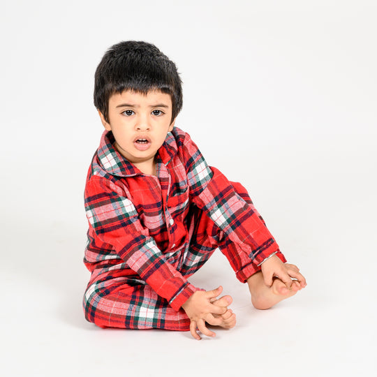 Scotland Red Winter Nightsuit