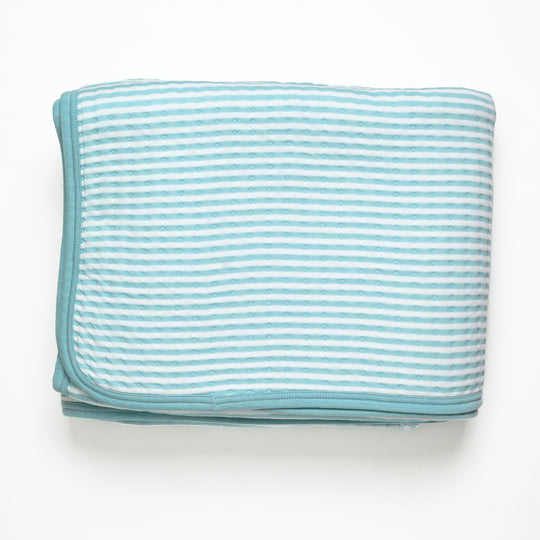 Cool Blue Knit Quilted Blanket with Sherpa
