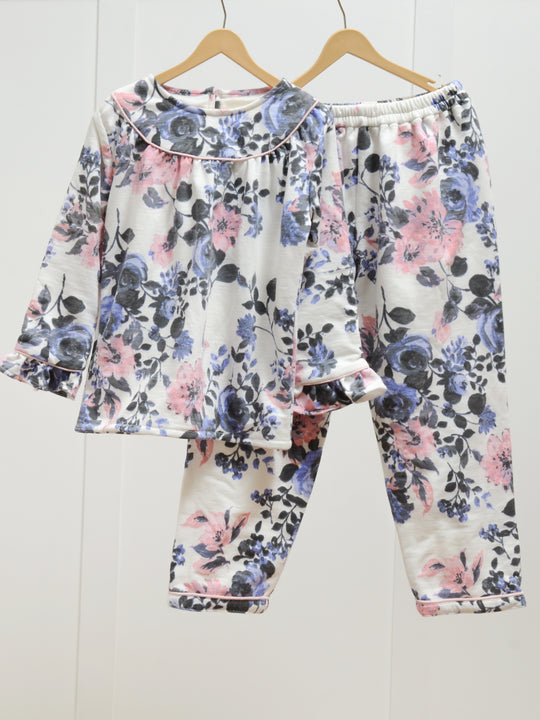 Winter Rose Winter Nightsuit