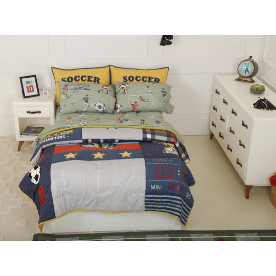 Football Mania Boys Quilt
