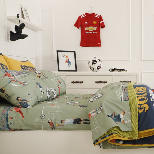 Football Mania Organic Cotton Quilt