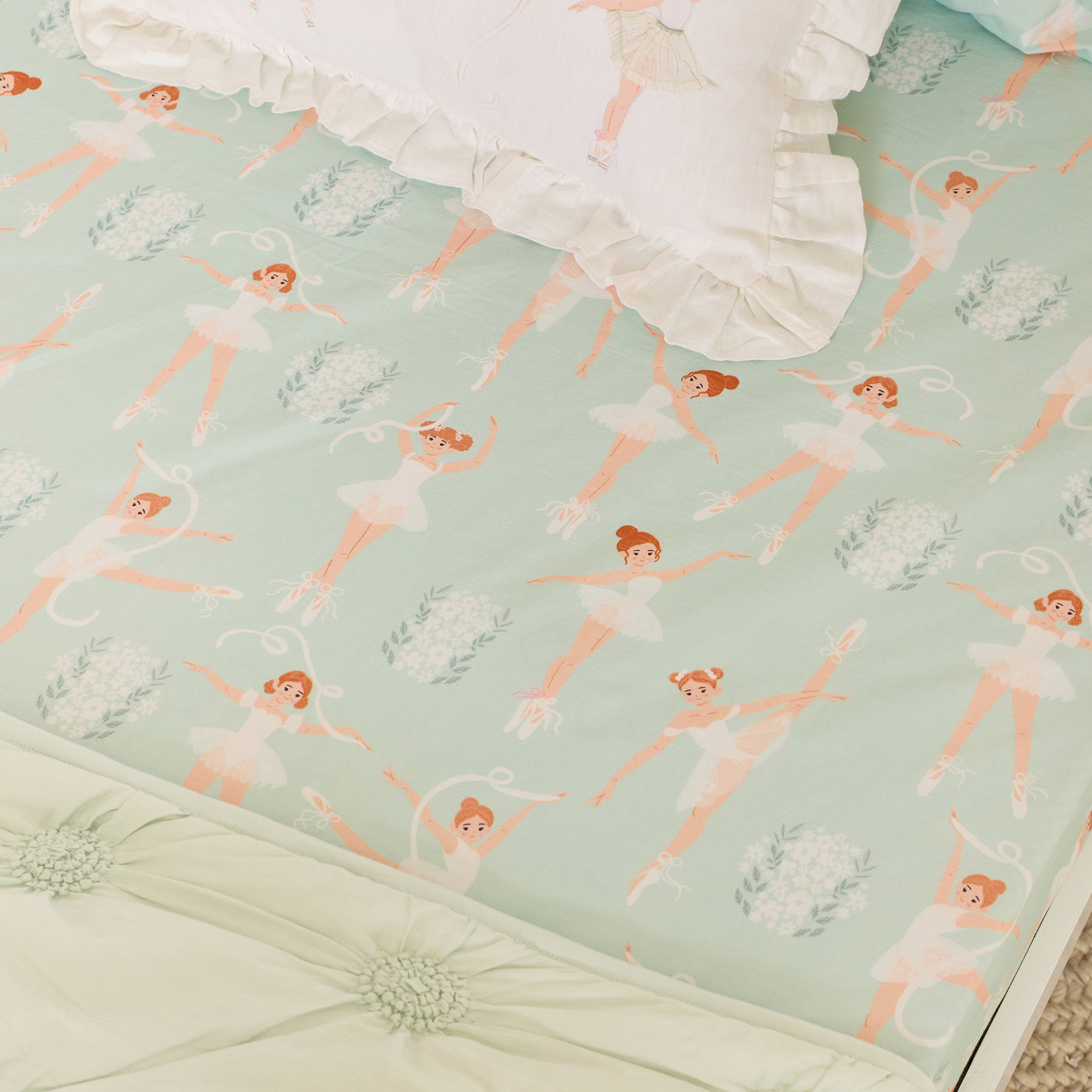 Petite Ballerina - Soft Green Organic Cotton Bedsheet Set