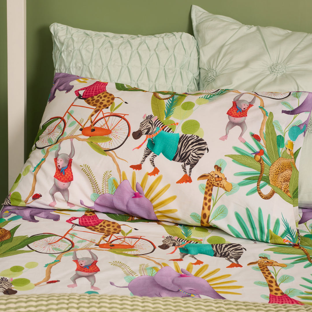 Jungle Circus White Organic Cotton Bedsheet Set